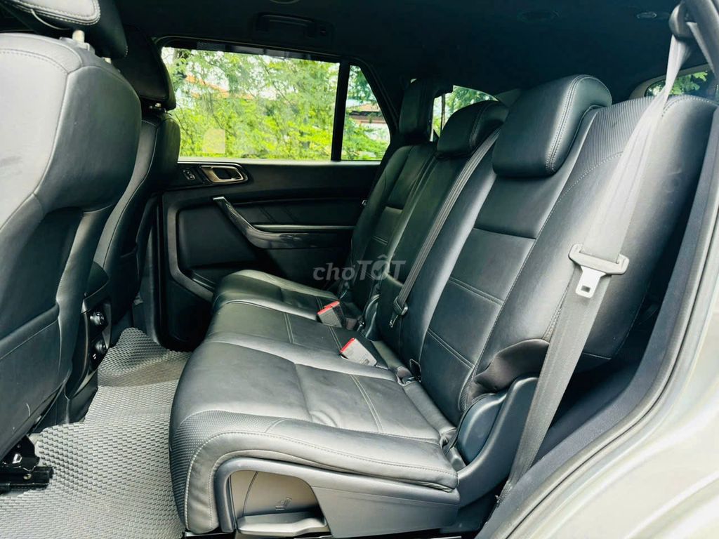 Ford Everest Titanium 2019, bảo hành 2026, vay 75%. Mua bán Ô tô tại Quận Tân Phú Tp Hồ Chí Minh được đăng bởi Đức hình 7