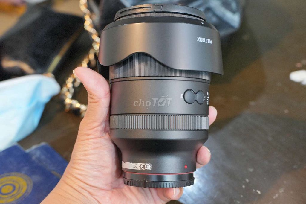 Ống kính Viltrox 35mm LAB F1.2 for Sony Đen. Mua bán Máy ảnh, Máy quay tại Thành phố Thủ Đức Tp Hồ Chí Minh được đăng bởi Nguyễn Hữu Nghĩa hình 1