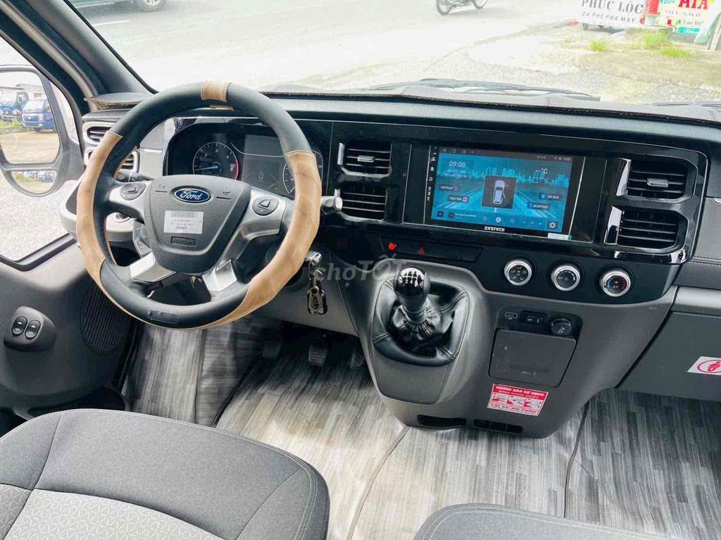Ford Transit 2024 Rất Mới - Nhiều Phụ Kiện Lên Săn. Mua bán Ô tô tại Quận Tân Bình Tp Hồ Chí Minh được đăng bởi TRUNG TÂM XE LƯỚT CHÍNH HÃNG hình 7