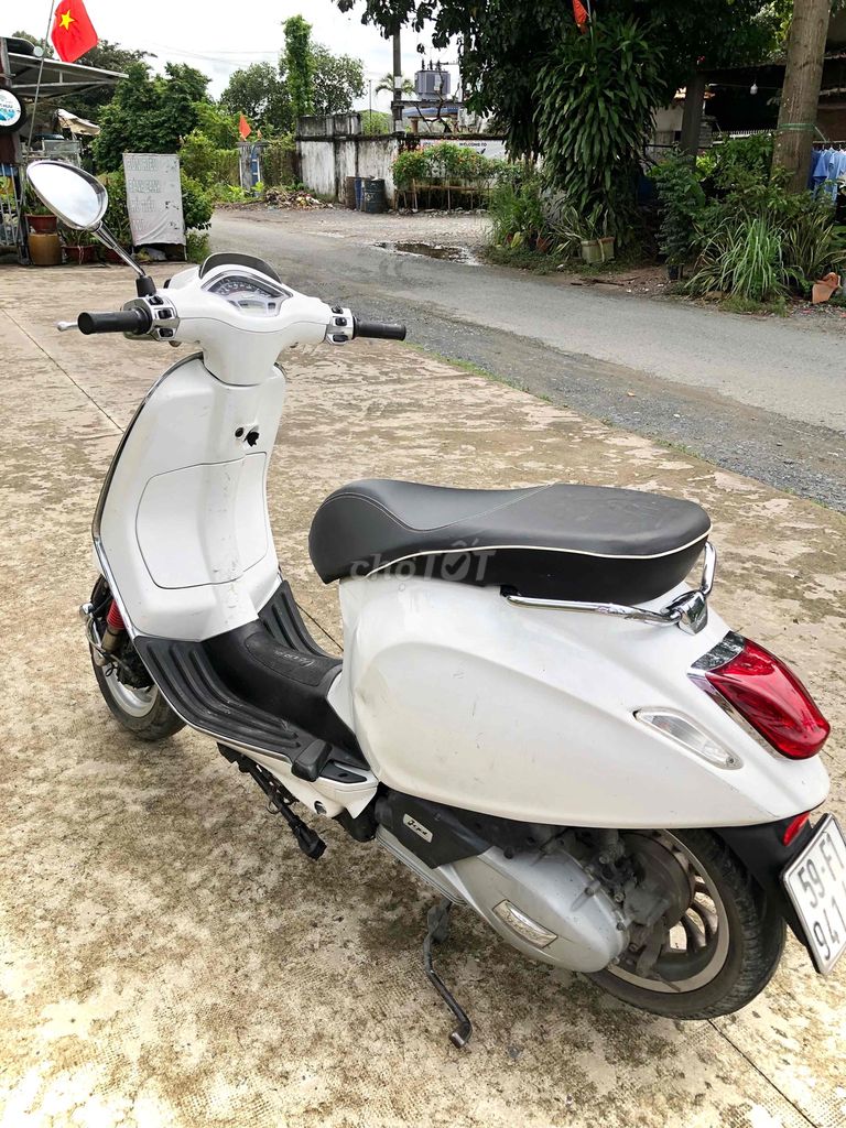 Vespa Sprint ABS 125 trắng, tay ga. Chính chủ. Mua bán Xe máy tại Huyện Củ Chi Tp Hồ Chí Minh được đăng bởi TẠP HOÁ CN NHẬT MỸ ĐỨC hình 6