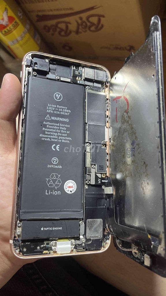 iPhone 8 Plus 64GB Vàng hồng. Mua bán Linh kiện (RAM, Card...) tại Thành phố Thuận An Bình Dương được đăng bởi Bán Lặt Vặt hình 1
