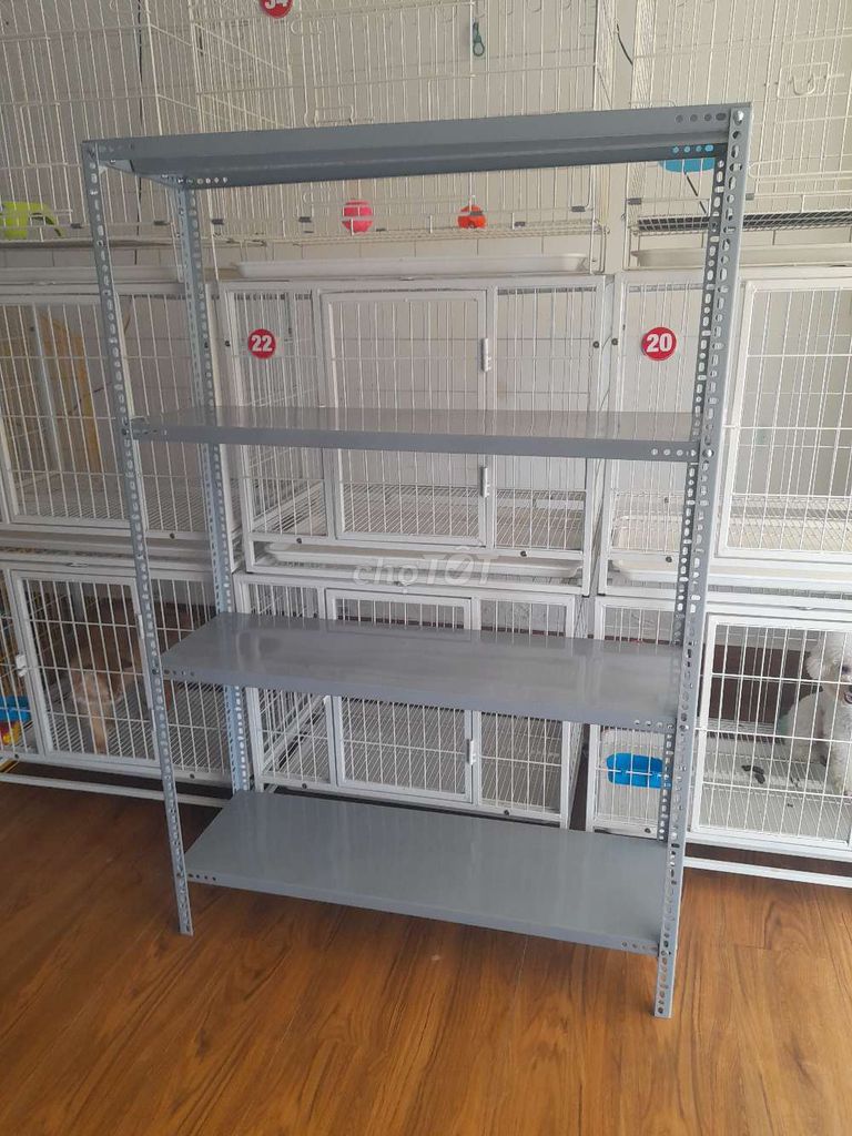 Kệ sắt V lỗ 1m5x1m xám ghi 4 tầng. Mua bán Tủ, kệ gia đình tại Thành phố Thủ Dầu Một Bình Dương được đăng bởi Thu Hoàng hình 1