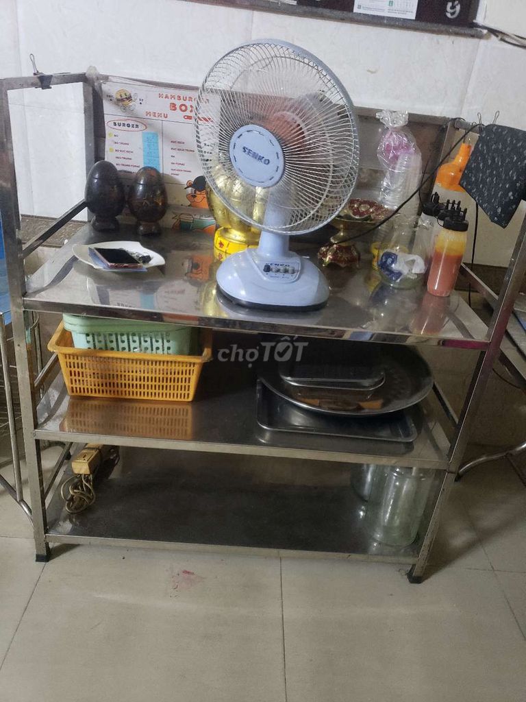 Kệ Inox 3 tầng màu Bạc. Mua bán Tủ, kệ gia đình tại Quận Bình Tân Tp Hồ Chí Minh được đăng bởi Giao Trần hình 1