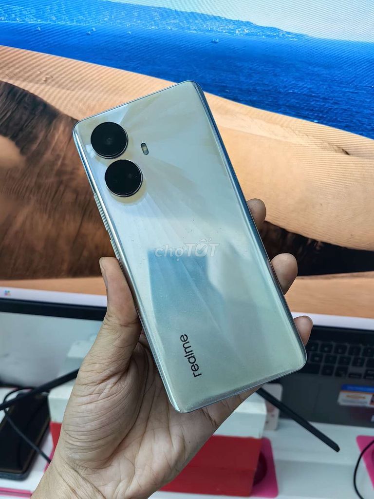 Realme 10 Pro+ ( Pro Plus ) 2 sim 8G/128G. Mua bán Điện thoại tại Quận Hoàng Mai Hà Nội được đăng bởi Nguyễn Huynh hình 1