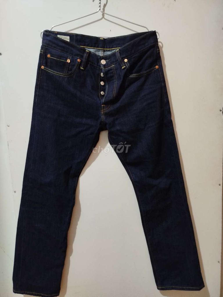 Quần jean Levis 501 Nam Xanh đậm size 33. Mua bán Quần áo tại Huyện Thoại Sơn An Giang được đăng bởi Võ Thế Anh hình 1