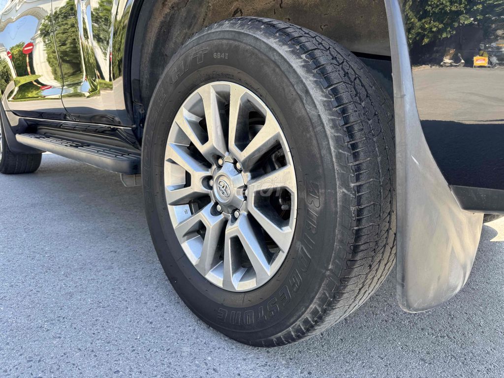 CẦN BÁN TOYOTA PRADO 2.7 VX MODEL 2018 SIÊU MỚI. Mua bán Ô tô tại Quận Bắc Từ Liêm Hà Nội được đăng bởi Mr PHÁT THÁI HÀ AUTO hình 9