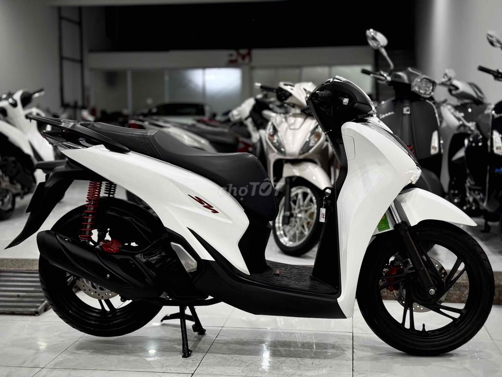 Sh125 2023 Lướt chính chủ ký ( Hỗ trợ Trả GÓP ) 🔥🔥. Mua bán Xe máy tại Thị xã Phú Mỹ Bà Rịa - Vũng Tàu được đăng bởi Cửa Hàng Xe Máy Phú Mỹ hình 3
