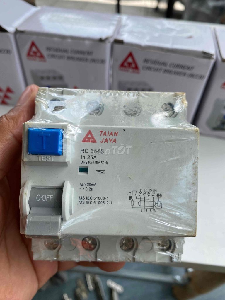 Aptomat 3 pha 4 cực 25A - Malaysia. Mua bán Đồ chuyên dụng, Giống nuôi trồng tại Quận Gò Vấp Tp Hồ Chí Minh được đăng bởi An khang hình 1