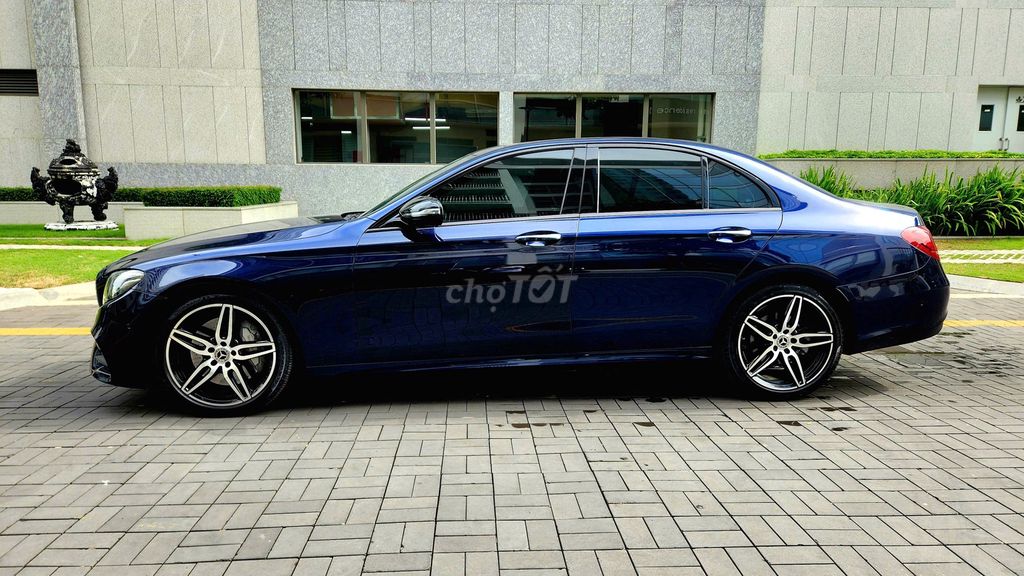 E300 AMG giá mua mới 3,2 tỷ nay bán 1ty2xx. Mua bán Ô tô tại Quận 7 Tp Hồ Chí Minh được đăng bởi tuấn anh hình 9