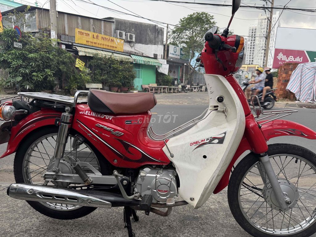 Xe máy Cúp 50cc Đỏ Trắng. Mua bán Xe máy tại Quận Tân Phú Tp Hồ Chí Minh được đăng bởi Anh thành hình 2