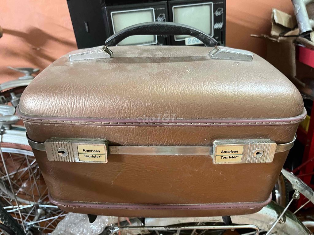 Vali du lịch American Tourister Nâu. Mua bán Túi xách tại Quận 12 Tp Hồ Chí Minh được đăng bởi Thiện Anh hình 1