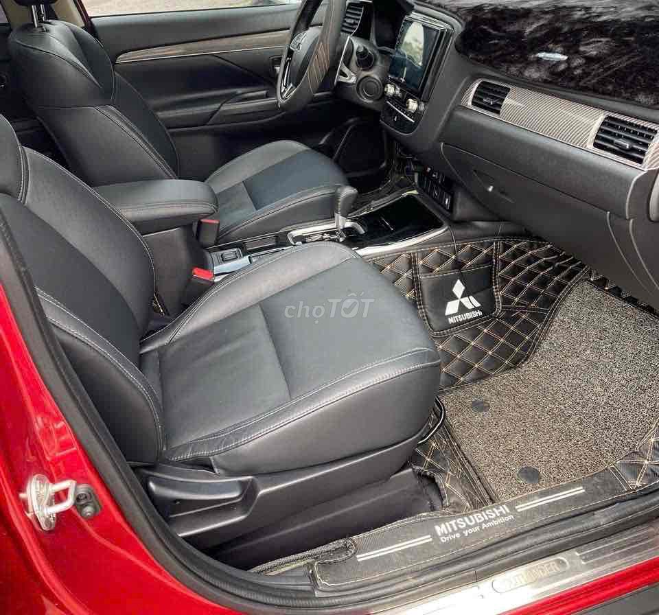 Mitsubishi Outlander 2021 2.0 CVT Premium  chất. Mua bán Ô tô tại Quận Long Biên Hà Nội được đăng bởi Lan hình 3