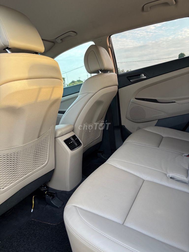 Hyundai Tucson 2018 2.0AT Đen 92.000 km. Mua bán Ô tô tại Thành phố Thủ Đức Tp Hồ Chí Minh được đăng bởi Auto Đông Sài Gòn Official hình 3