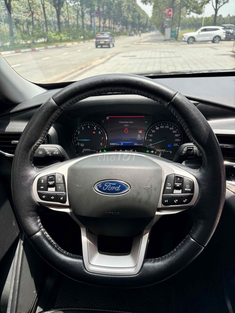 Ford Explorer 2022 Limited 4WD - 92 km. Mua bán Ô tô tại Thành phố Thủ Dầu Một Bình Dương được đăng bởi Xe Bán Tải Bình Dương hình 11