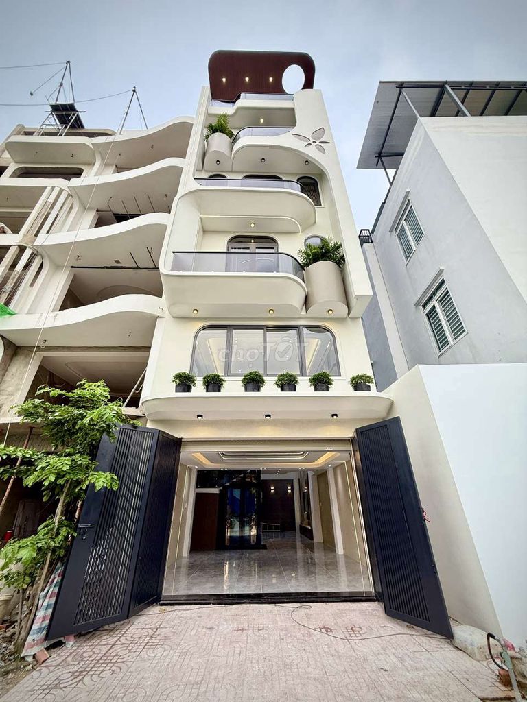 Siêu Phẩm Luxury Ngang 5M 5 Tầng Thang Máy. PN Master KDC Hà Đô River