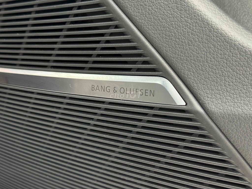 Audi Q8 2021 55 TFSI quattro - 17,000 km. Mua bán Ô tô tại Quận Tân Bình Tp Hồ Chí Minh được đăng bởi Nguyễn Văn Lâm hình 15