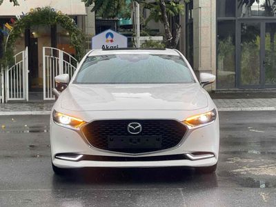 Mazda 3 2021 2.0L Signature Premium - 90000 km. Mua bán Ô tô tại Quận Long Biên Hà Nội được đăng bởi Bùi Đình Thông