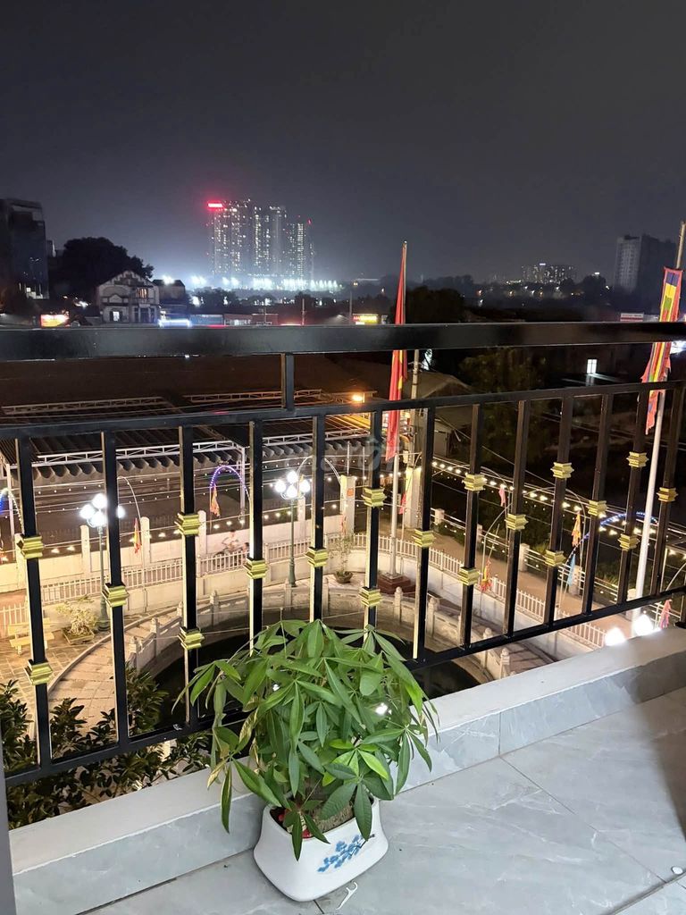Cho thuê phòng trọ Hoàng Mai, có ban công, hỗ trợ 1 tháng tiền nhà