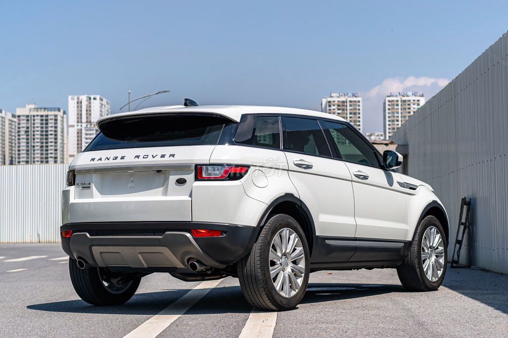 Range Rover Evoque  Sản xuất 2017. Mua bán Ô tô tại Quận Cầu Giấy Hà Nội được đăng bởi Quân Q Auto hình 9