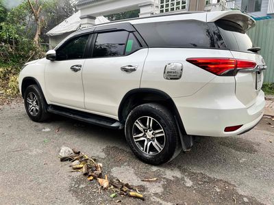 Toyota Fortuner 7 chỗ Diesel Trắng