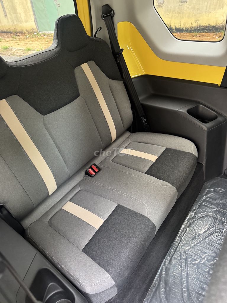 VF3, Màu Vàng, biển số TPHCM, còn RẤT MỚI, sơn zin. Mua bán Ô tô tại Quận Bình Tân Tp Hồ Chí Minh được đăng bởi VÕ LONG HẢI VinFast Chevrolet hình 10