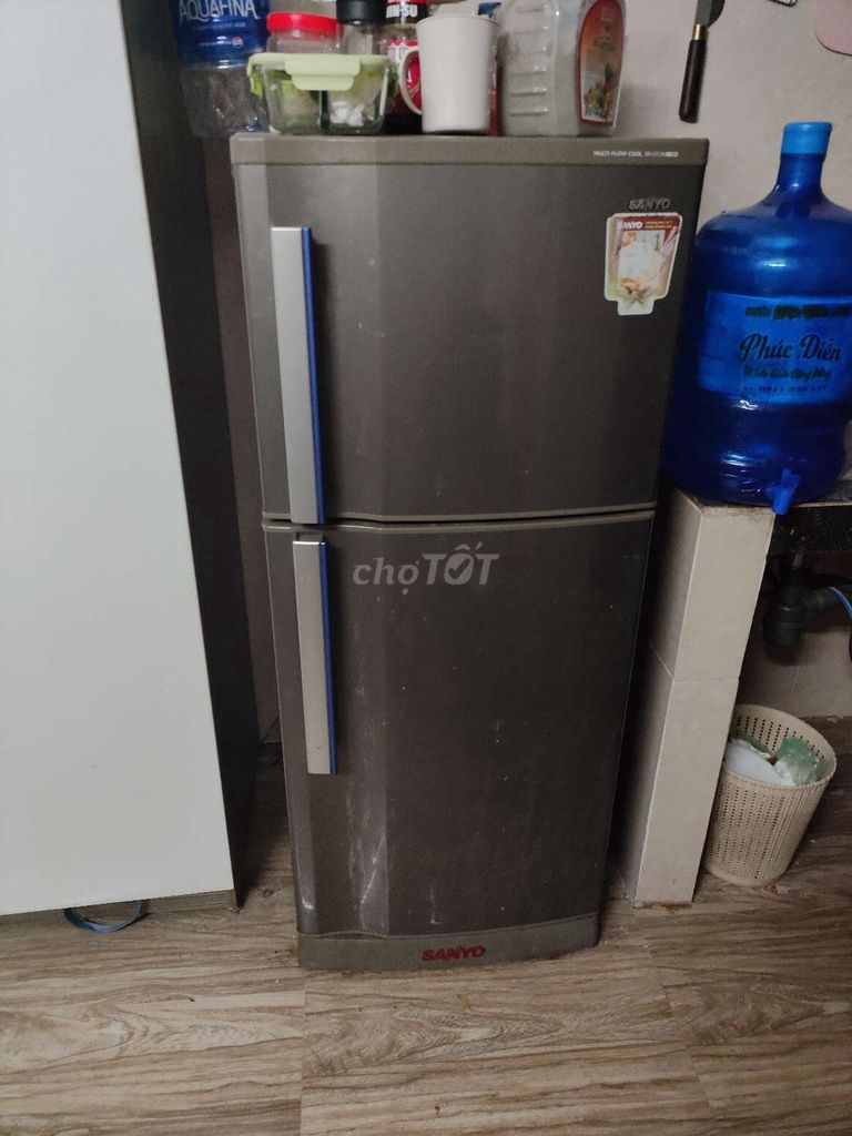 Tủ lạnh Sanyo Xám Gia đình nhỏ Tiết kiệm điện. Mua bán Tủ lạnh tại Quận Nam Từ Liêm Hà Nội được đăng bởi Nguyễn Cường hình 1