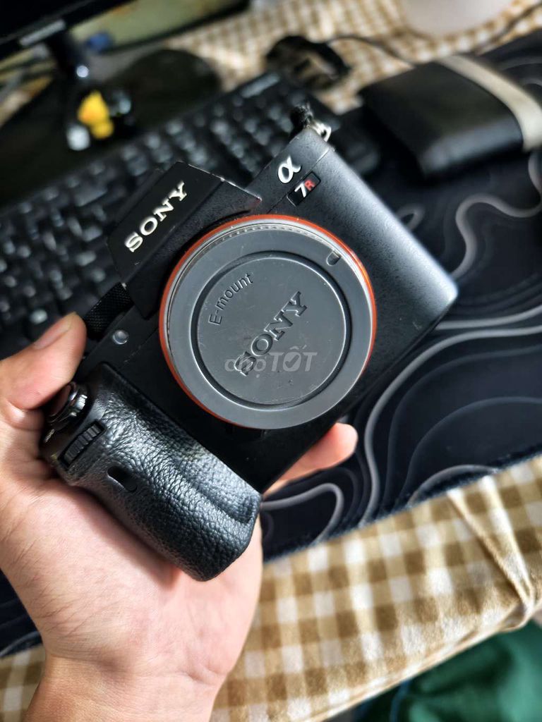 Máy ảnh Sony A7R II Đen. Mua bán Máy ảnh, Máy quay tại Thị xã Bến Cát Bình Dương được đăng bởi Phong hình 1