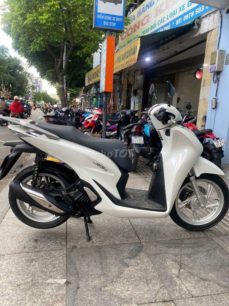Honda SH 125 2021 mới 90% bstp chính chủ