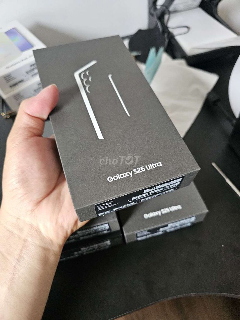 Samsung Galaxy S25 Ultra 512GB Mới. Mua bán Điện thoại tại Quận Tân Bình Tp Hồ Chí Minh được đăng bởi Sơn hình 1