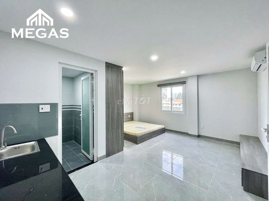 Cho thuê căn hộ siêu rộng ngay trung tâm Quận 10
