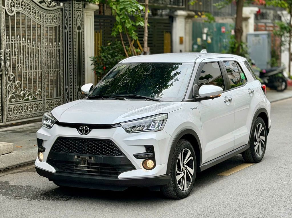 Toyota Raize 1.0 Turbo 2024, малый пробег, отличная цена