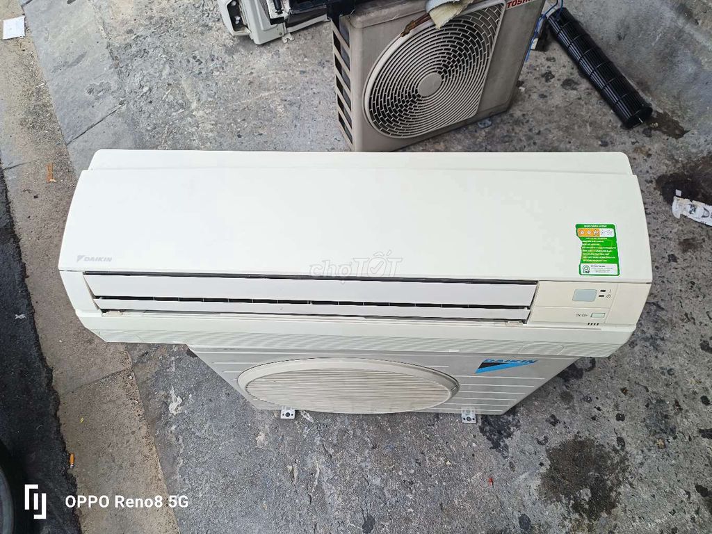 Bán máy lạnh 1.5hp daikin mới như hình