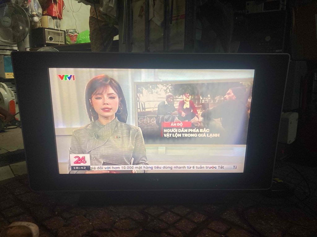 TV Sony KLV-32T 400 A như hình