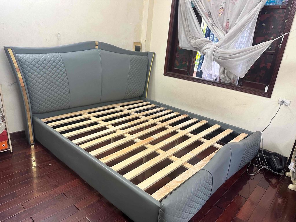 Giường ngủ Da bọc nệm Xám 1m8x2m Đã sử dụng. Mua bán Giường, chăn ga gối nệm tại Quận Hoàng Mai Hà Nội được đăng bởi Khánh linh Tống hình 1
