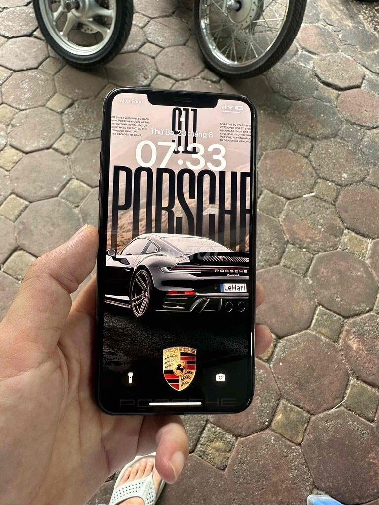 Apple iPhone 11 Pro Max 64GB Đen 85% 98.5%. Mua bán Điện thoại tại Quận Hà Đông Hà Nội được đăng bởi ĐỘC HÀNH TV Việt Nam hình 1