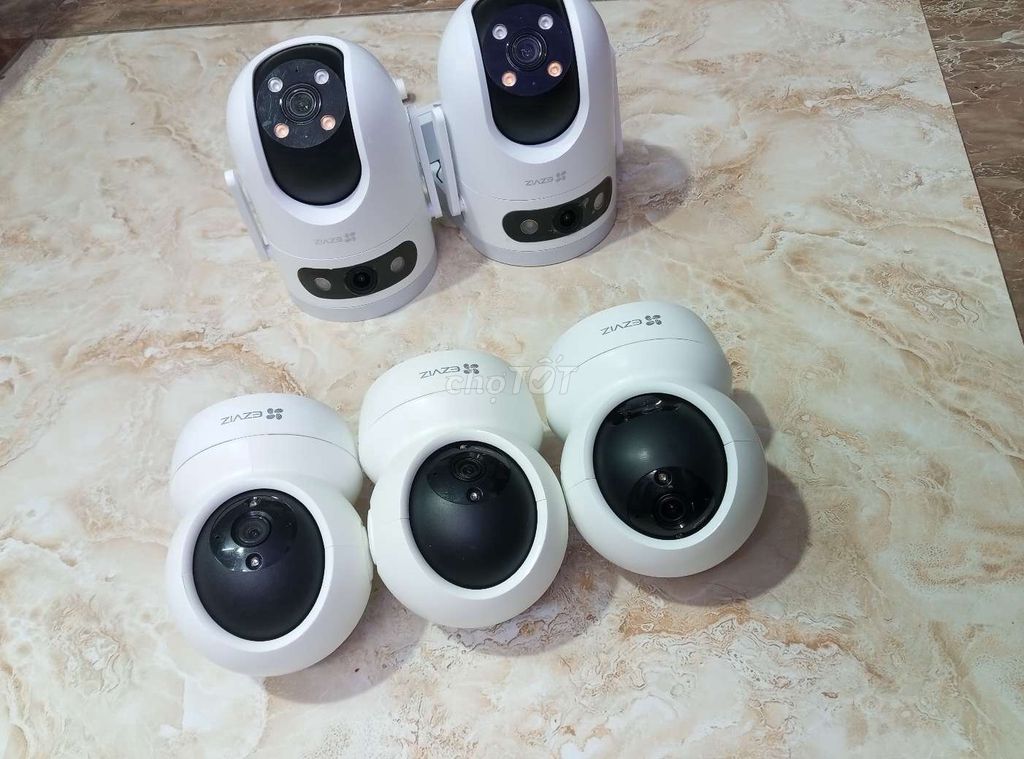 660k/3bộ cam Wifi Ezviz C6N+Nguồn đế. Mua bán Máy ảnh, Máy quay tại Quận Nam Từ Liêm Hà Nội được đăng bởi Anh Thanh hình 1
