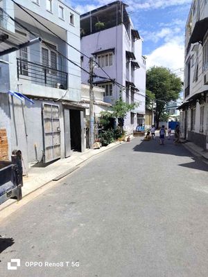 phòng cho thuê một trệt một lầu, đi lại tự do DT 32m2