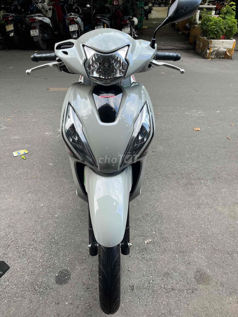 Vision bánh lớn 2024. Mua bán Xe máy tại Quận 10 Tp Hồ Chí Minh được đăng bởi Long hình 1