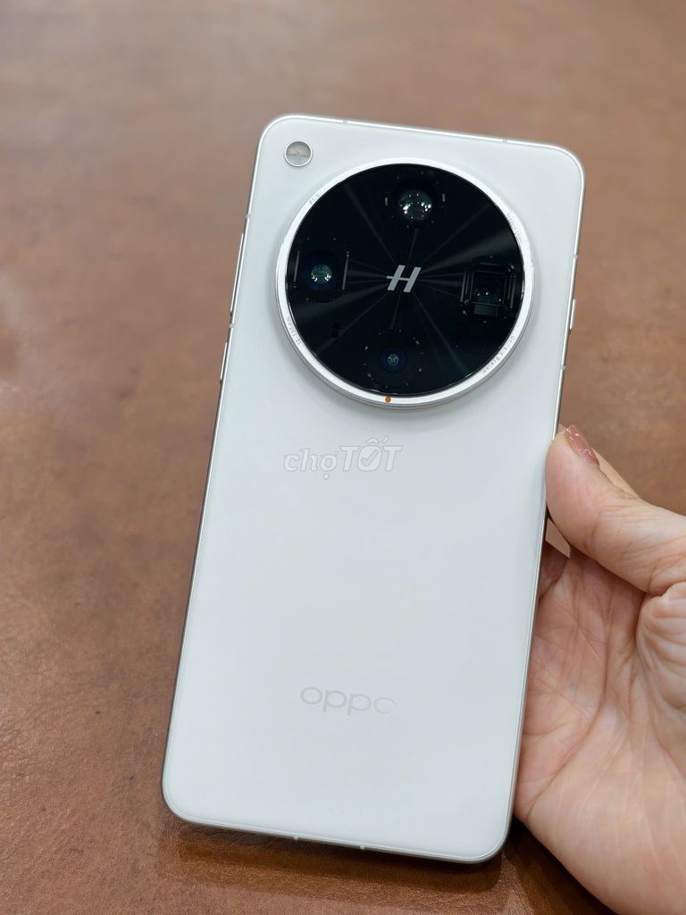 Oppo Find X8 Ultra bản nội địa 16-512g Trắng 98,5%. Mua bán Điện thoại tại Quận Đống Đa Hà Nội được đăng bởi Hn Store hình 1