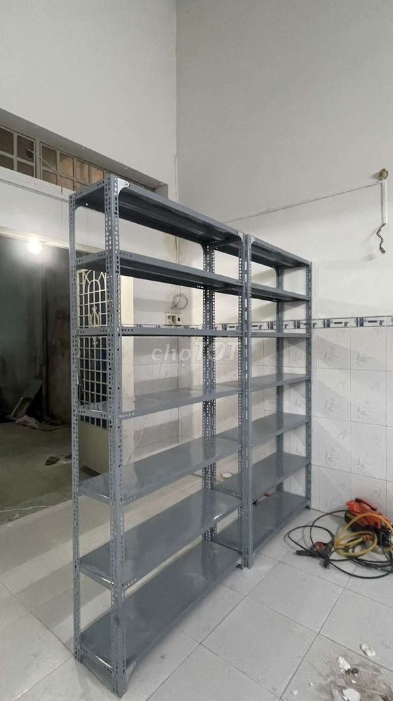 Kệ sắt V . Mua bán Tủ, kệ gia đình tại Quận 4 Tp Hồ Chí Minh được đăng bởi Kệ Sắt GIÁ XƯỞNG hình 1