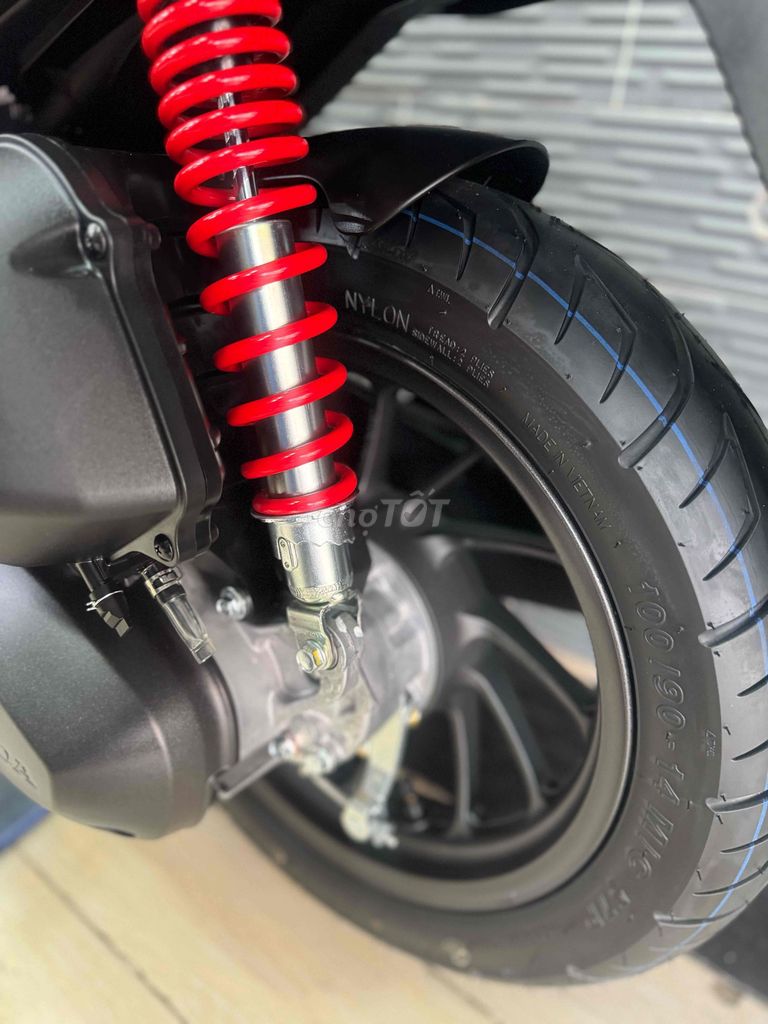 Honda SH mode 2025 Xám Xi măng Bs Sài Gòn. Mua bán Xe máy tại Quận Bình Thạnh Tp Hồ Chí Minh được đăng bởi kelwin hình 6