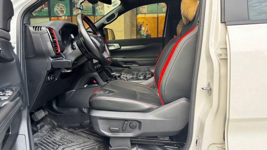 Ford Ranger Raptor 2023 15100 km Trắng. Mua bán Ô tô tại Quận 3 Tp Hồ Chí Minh được đăng bởi Duy Vỹ hình 7