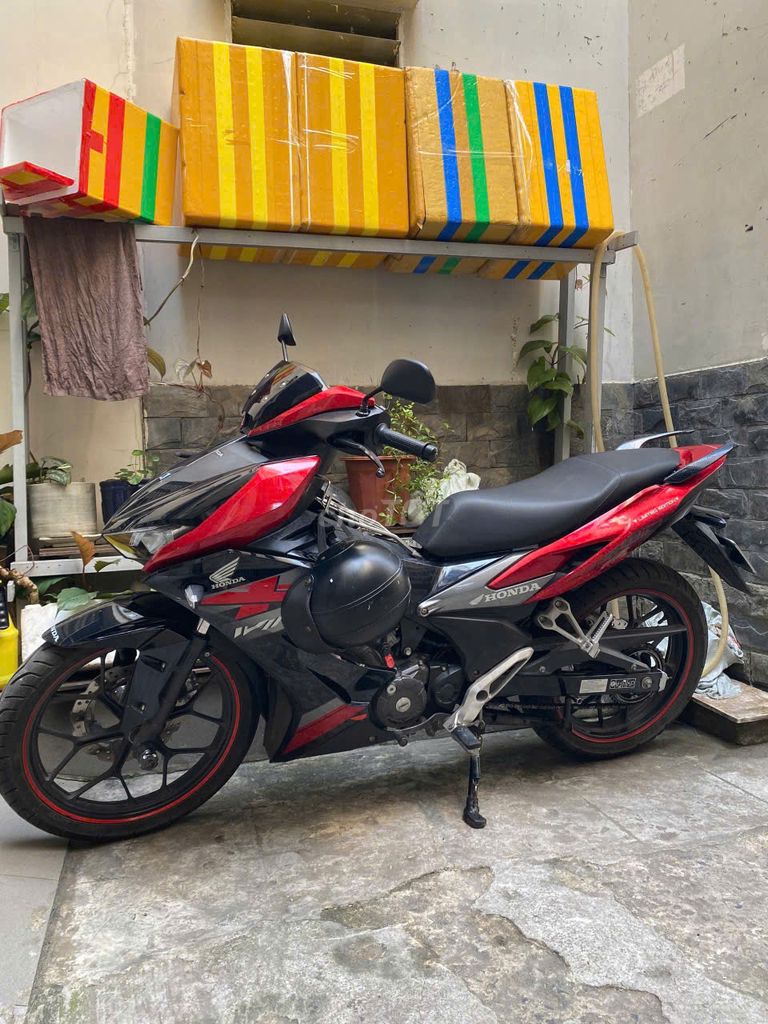 Honda Winner X Đỏ đen. Mua bán Xe máy tại Quận Bình Thạnh Tp Hồ Chí Minh được đăng bởi Hồng Thắm hình 4