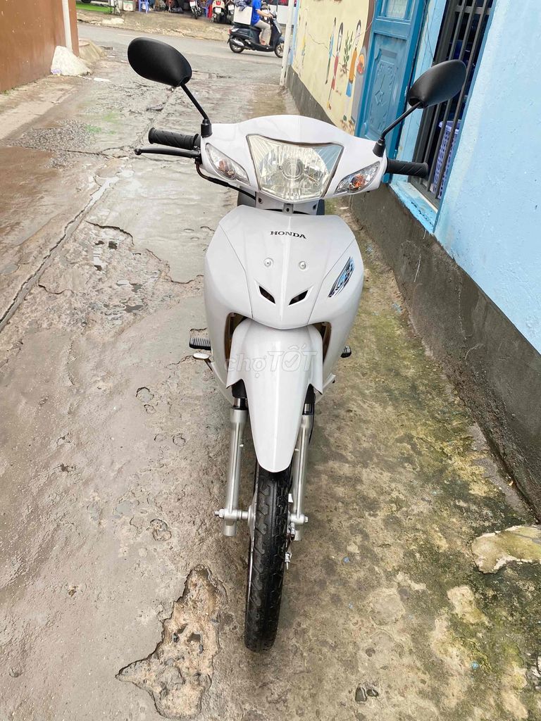 Bán xe wave 50cc màu Trắng còn mới. Mua bán Xe máy tại Quận Tân Phú Tp Hồ Chí Minh được đăng bởi Hồ Bích Thuỷ hình 5