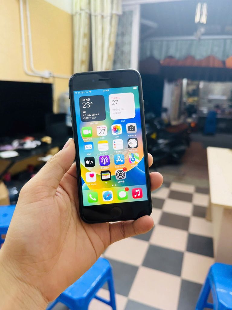 Apple iPhone 8 64GB Đen quốc tế mỹ LLA. Mua bán Điện thoại tại Quận Đống Đa Hà Nội được đăng bởi NHẬT LỆ CAMERA hình 1