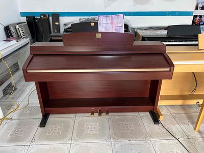 Piano Yamaha CLP230M Piano sỉ rẻ