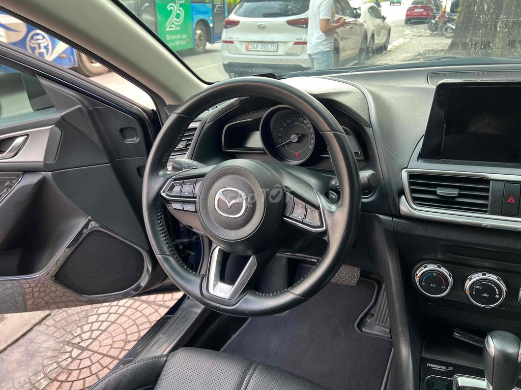 Mazda 3 2020 1.5L Premium - 80000 km. Mua bán Ô tô tại Quận Long Biên Hà Nội được đăng bởi AUTO TÂN HƯNG THỊNH hình 10