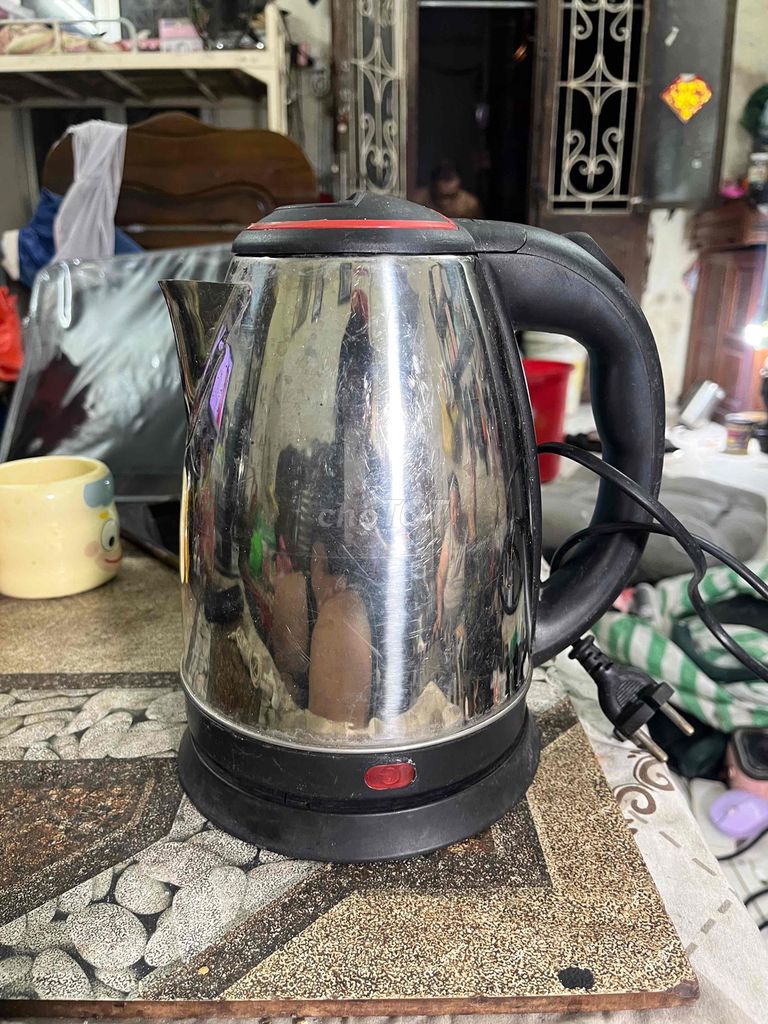 Ấm đun siêu tốc. Mua bán Bếp, lò, đồ điện nhà bếp tại Quận Hoàng Mai Hà Nội được đăng bởi Kairiyeudau hình 1