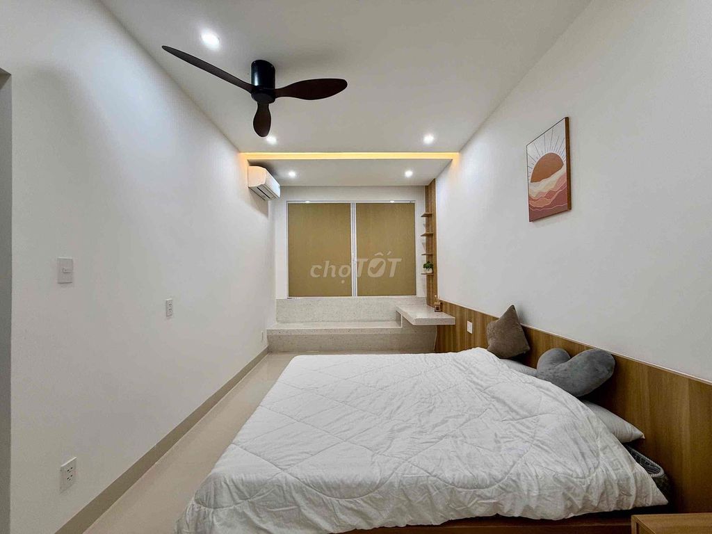 Spacious 3-storey family house in Nam Việt Á — photo 9