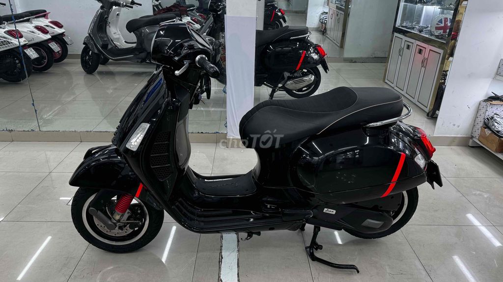 Vespa Gts 150 mẫu mới chính chủ BS Quận 1. Mua bán Xe máy tại Quận Phú Nhuận Tp Hồ Chí Minh được đăng bởi VESPA  PIAGGIO BẢO HƯNG Vespa cũ trả góp  hình 18